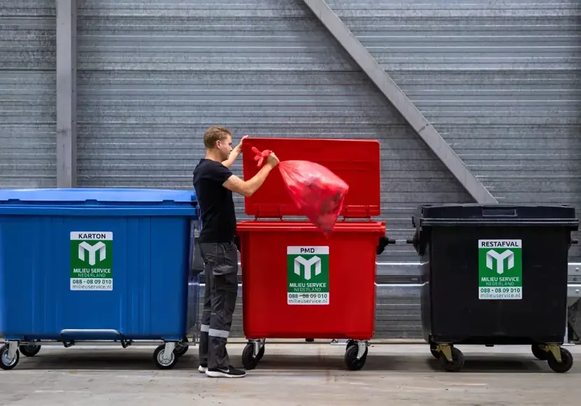 PMD zak in rolcontainer