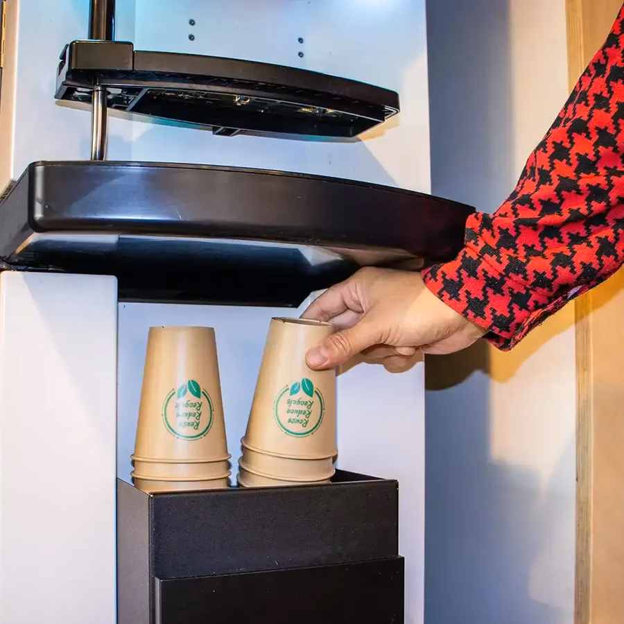 Dispenser koffiebeker