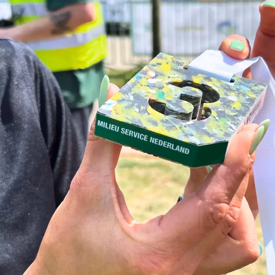 Nobel Run medaille gerecyclede bidons