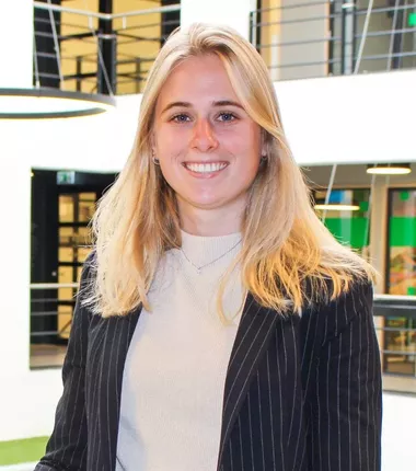 Kayleigh Post, Relatiemanager